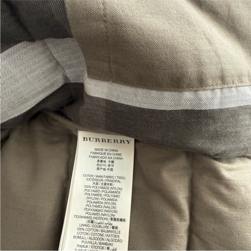 Burberry Down Filled Erwood Puffer Jacket (Unisex) - Picture 7 of 13